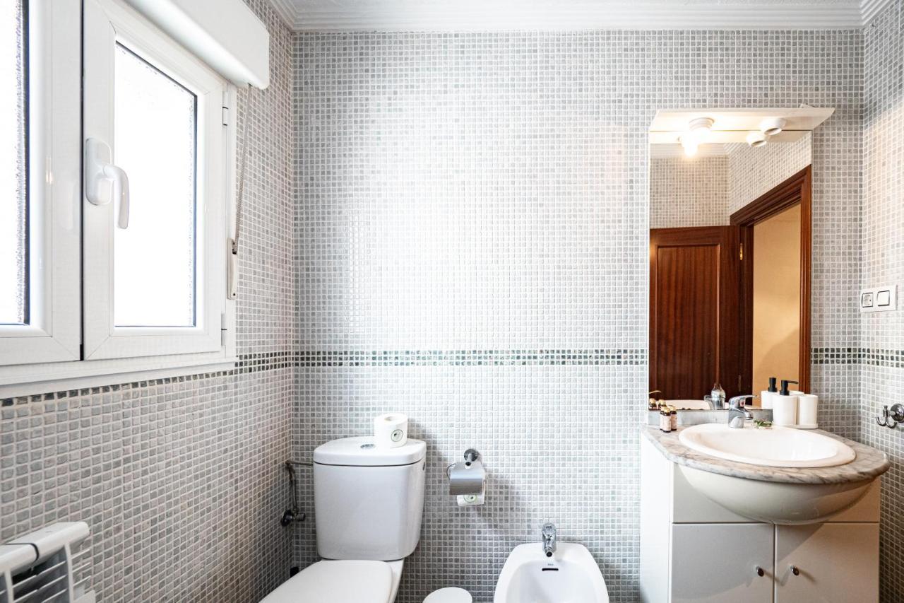 Pintor Pelayo Apartment Gijon Ngoại thất bức ảnh